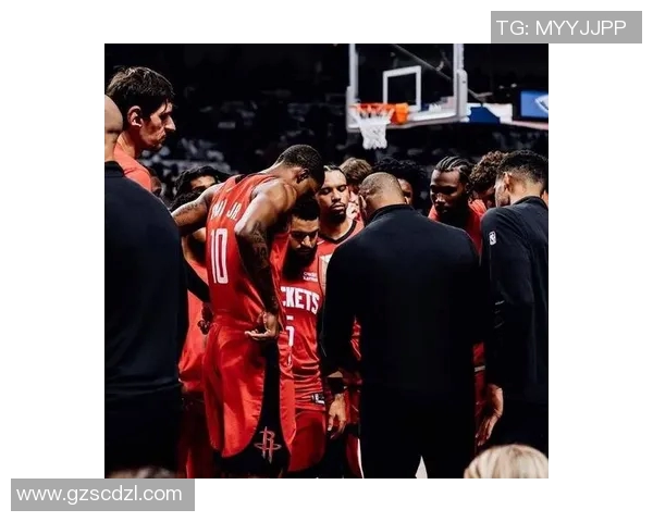 联盟各队标准合同阵容超额情况分析四支球队面临裁员挑战 联盟各队标准合同阵容超额情况分析四支球队面临裁员挑战