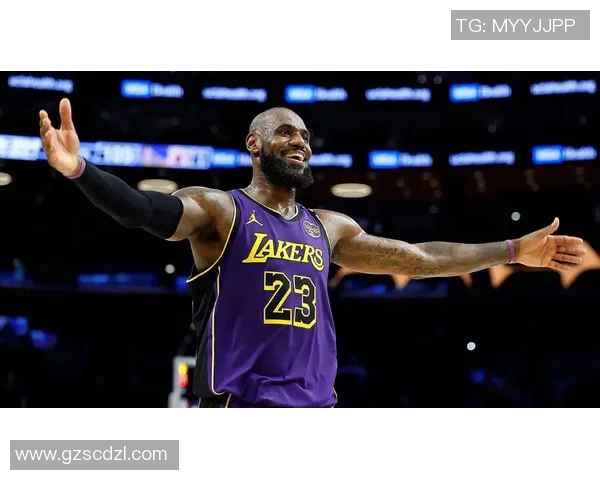 詹姆斯的传奇旅程:在篮球长河中不断追问与探索的故事 詹姆斯的传奇旅程:在篮球长河中不断追问与探索的故事