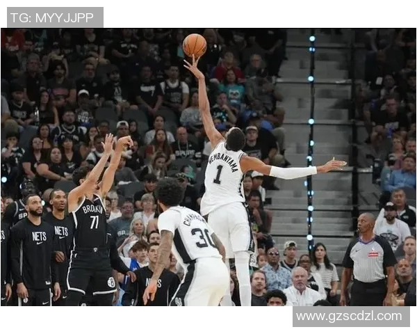 马刺更新伤情报告，哈珀因左小腿伤势缺席勇士战