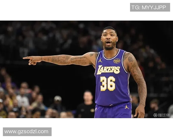 NBA官宣罚单：斯马特中场向裁判竖中指 被处以3.5万美元罚款